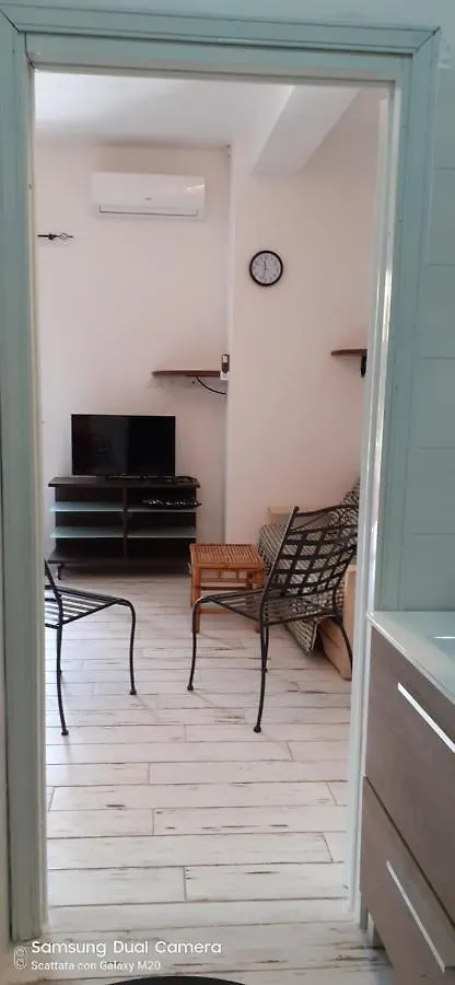Apartment Appartamento Extravagante Porto Azzurro Italy